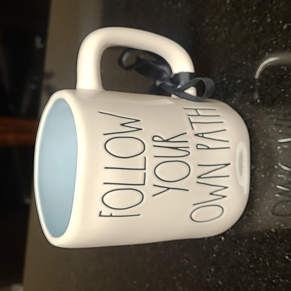 👠Rae Dunn Wizard of Oz Mug - Picture 2 of 5